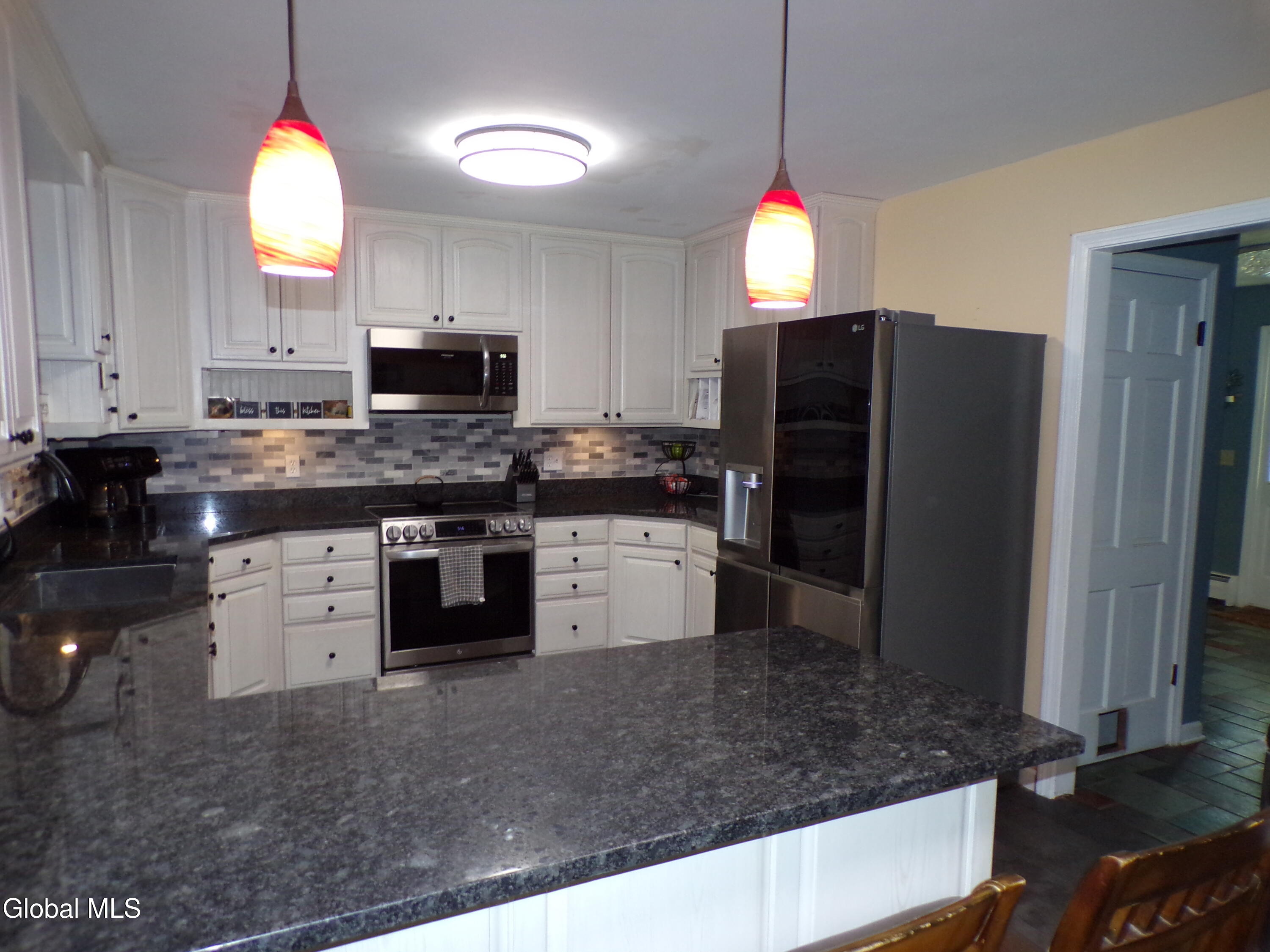 19 Oakwood Drive Queensbury NY 12804