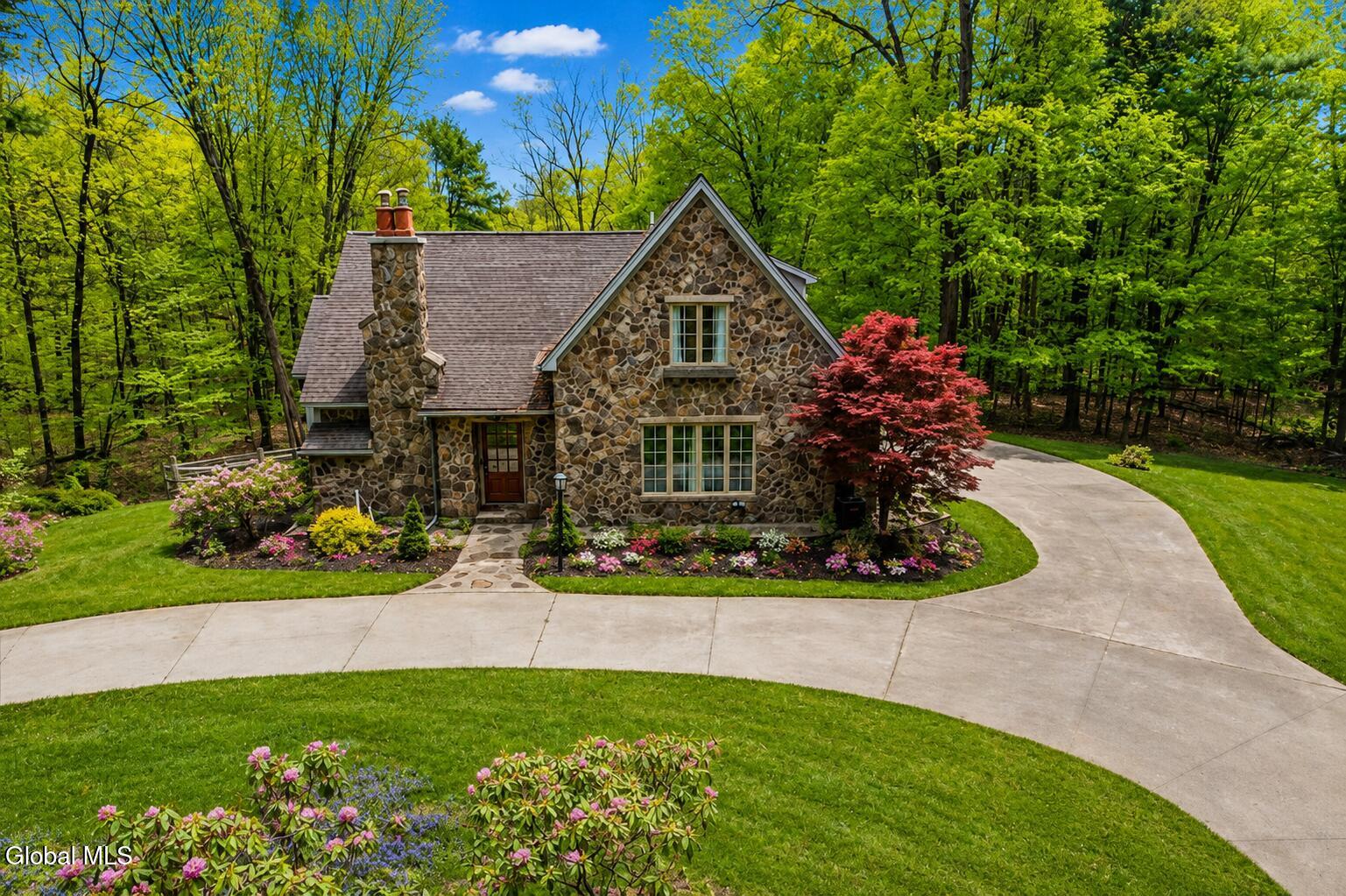 100 Southard Road Saratoga Springs NY 12866