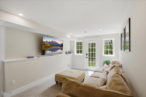 100 Southard Road Saratoga Springs NY 12866