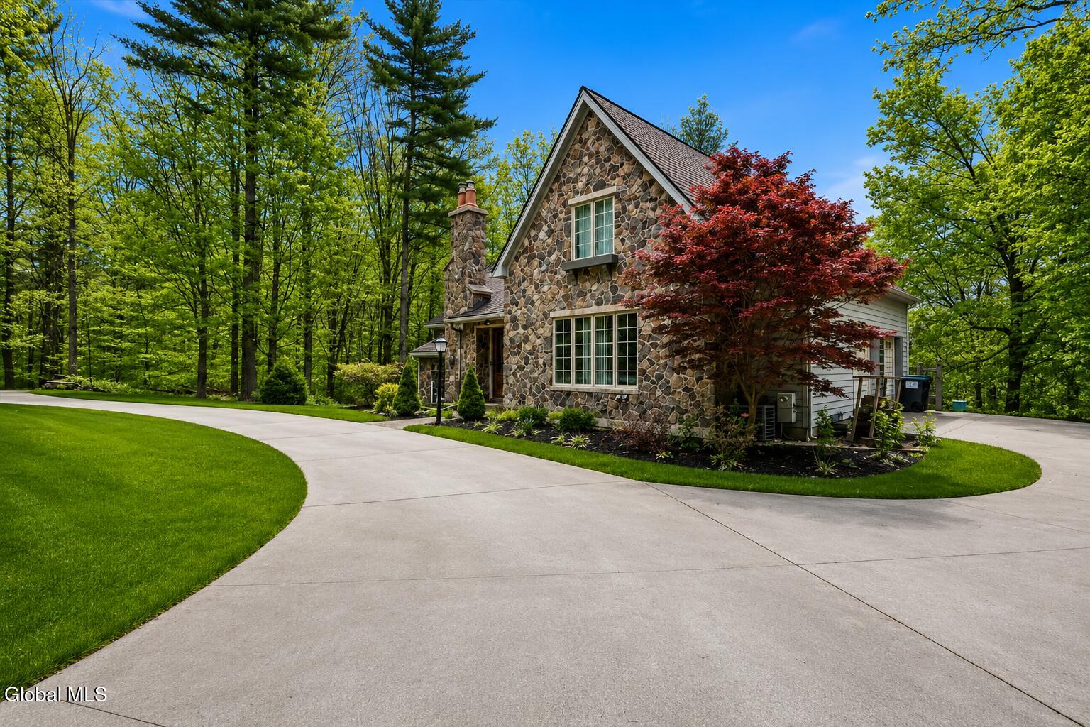100 Southard Road Saratoga Springs NY 12866