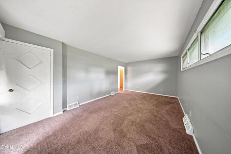 2615 16th Street Troy NY 12180
