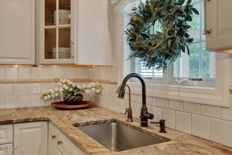 13 Tipperary Way Ballston Lake NY 12019