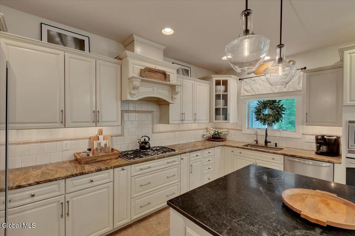 13 Tipperary Way Ballston Lake NY 12019