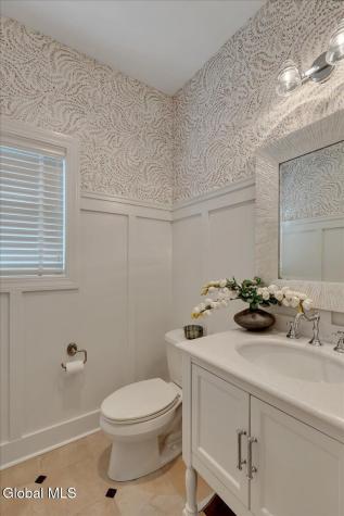 13 Tipperary Way Ballston Lake NY 12019
