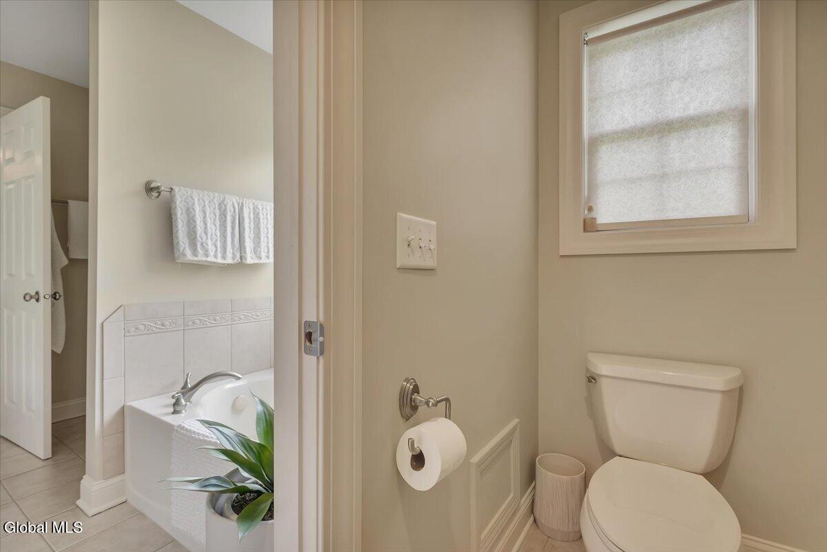 13 Tipperary Way Ballston Lake NY 12019