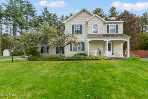 8 Chapman Court Queensbury NY 12804