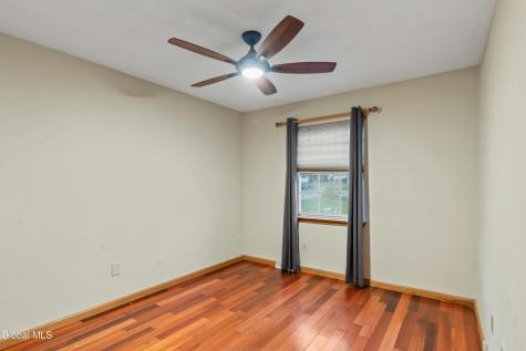 8 Chapman Court Queensbury NY 12804
