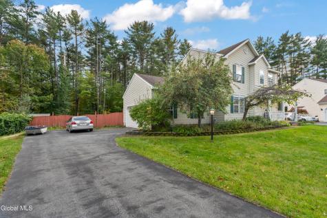 8 Chapman Court Queensbury NY 12804