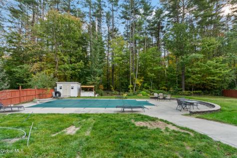 8 Chapman Court Queensbury NY 12804
