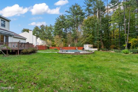 8 Chapman Court Queensbury NY 12804