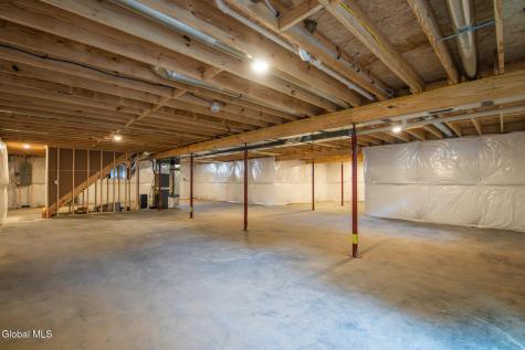 10 Wolfe Road Queensbury NY 12804