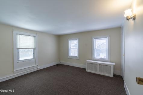 12 Hyde Street Saratoga Springs NY 12866