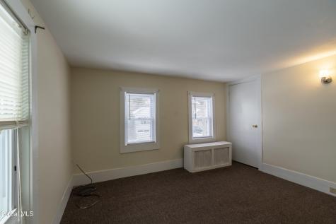 12 Hyde Street Saratoga Springs NY 12866