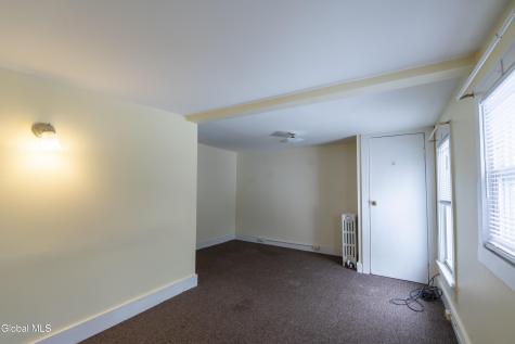 12 Hyde Street Saratoga Springs NY 12866