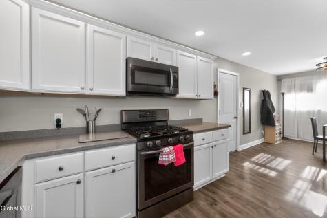 9 Mullen Drive Rotterdam NY 12306