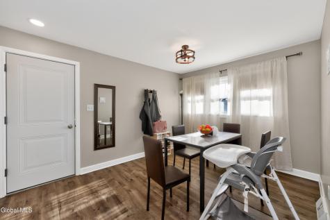 9 Mullen Drive Rotterdam NY 12306