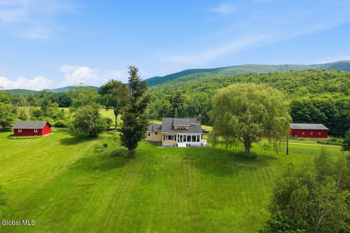 15 Loneoak Lane Petersburgh NY 12138