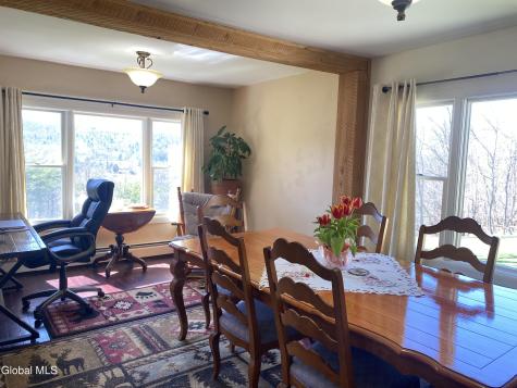 15 Loneoak Lane Petersburgh NY 12138