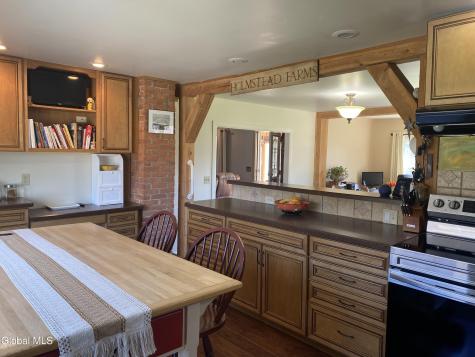 15 Loneoak Lane Petersburgh NY 12138