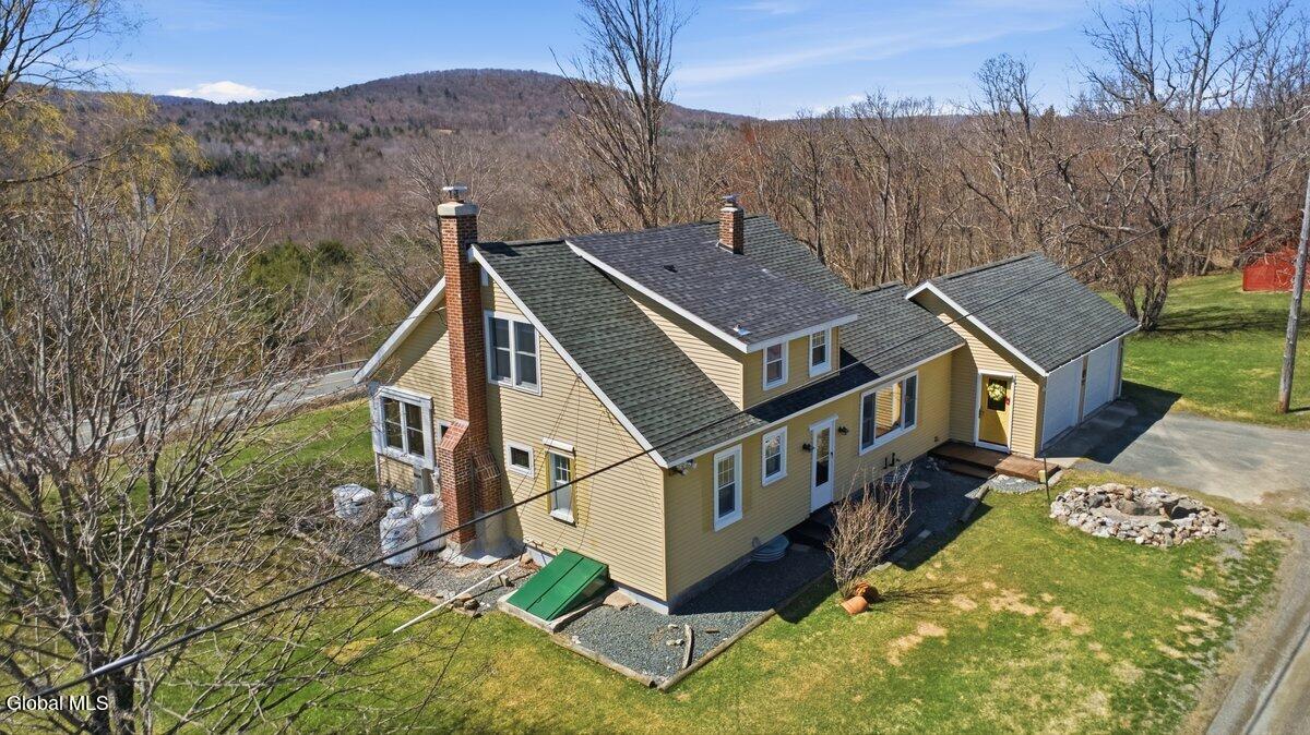 15 Loneoak Lane Petersburgh NY 12138