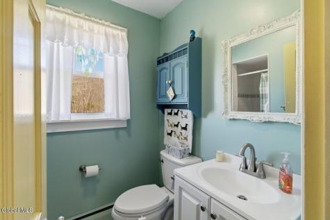15 Loneoak Lane Petersburgh NY 12138