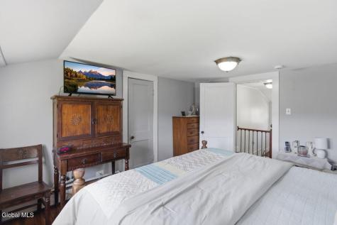 15 Loneoak Lane Petersburgh NY 12138