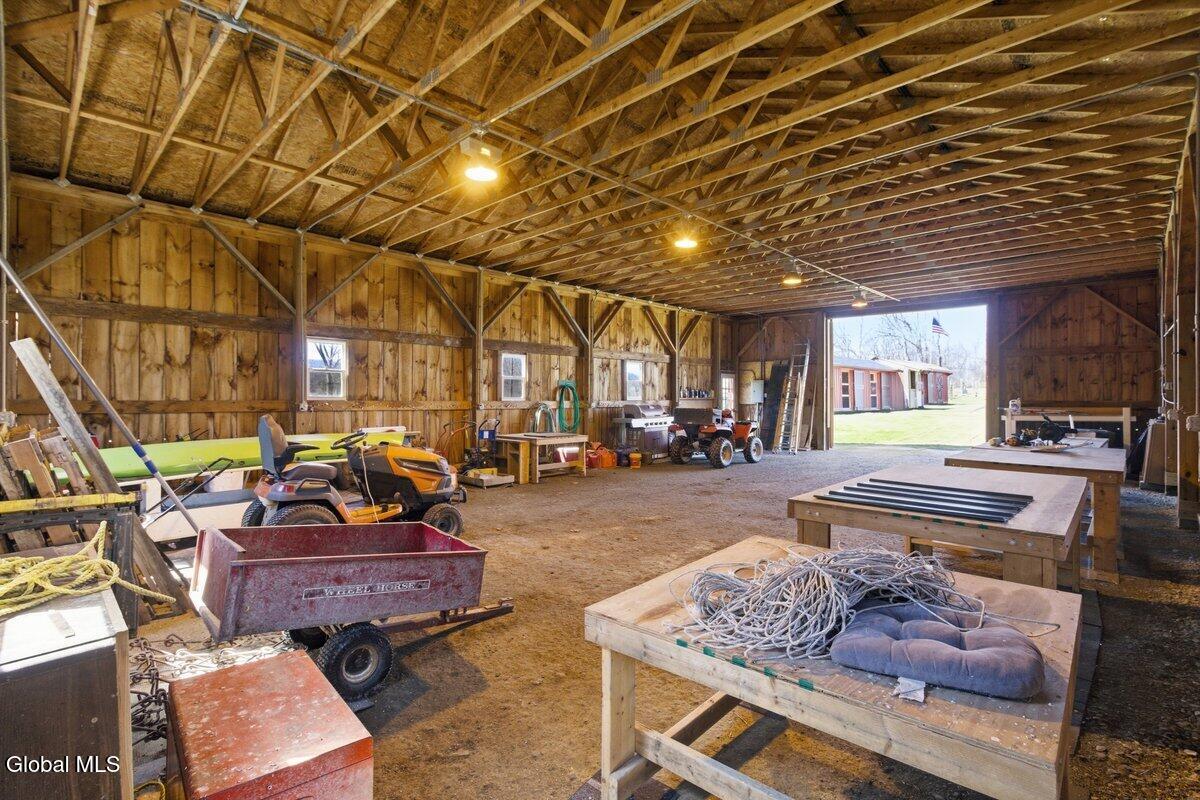 15 Loneoak Lane Petersburgh NY 12138