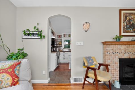 1009 Tollgate Lane Schenectady NY 12303