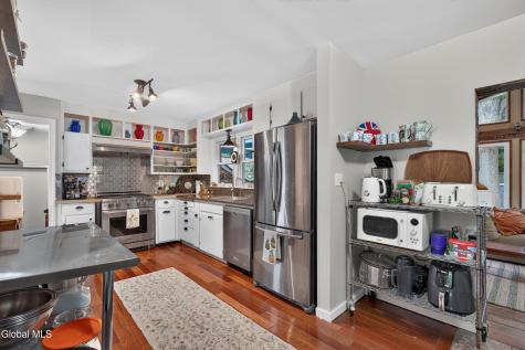1009 Tollgate Lane Schenectady NY 12303