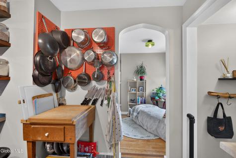 1009 Tollgate Lane Schenectady NY 12303