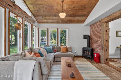 1009 Tollgate Lane Schenectady NY 12303