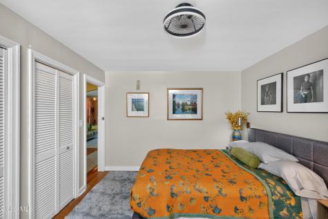 1009 Tollgate Lane Schenectady NY 12303