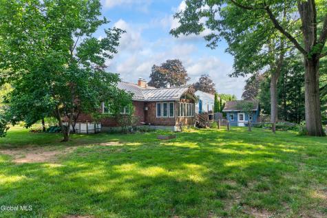 1009 Tollgate Lane Schenectady NY 12303
