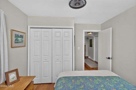 1009 Tollgate Lane Schenectady NY 12303