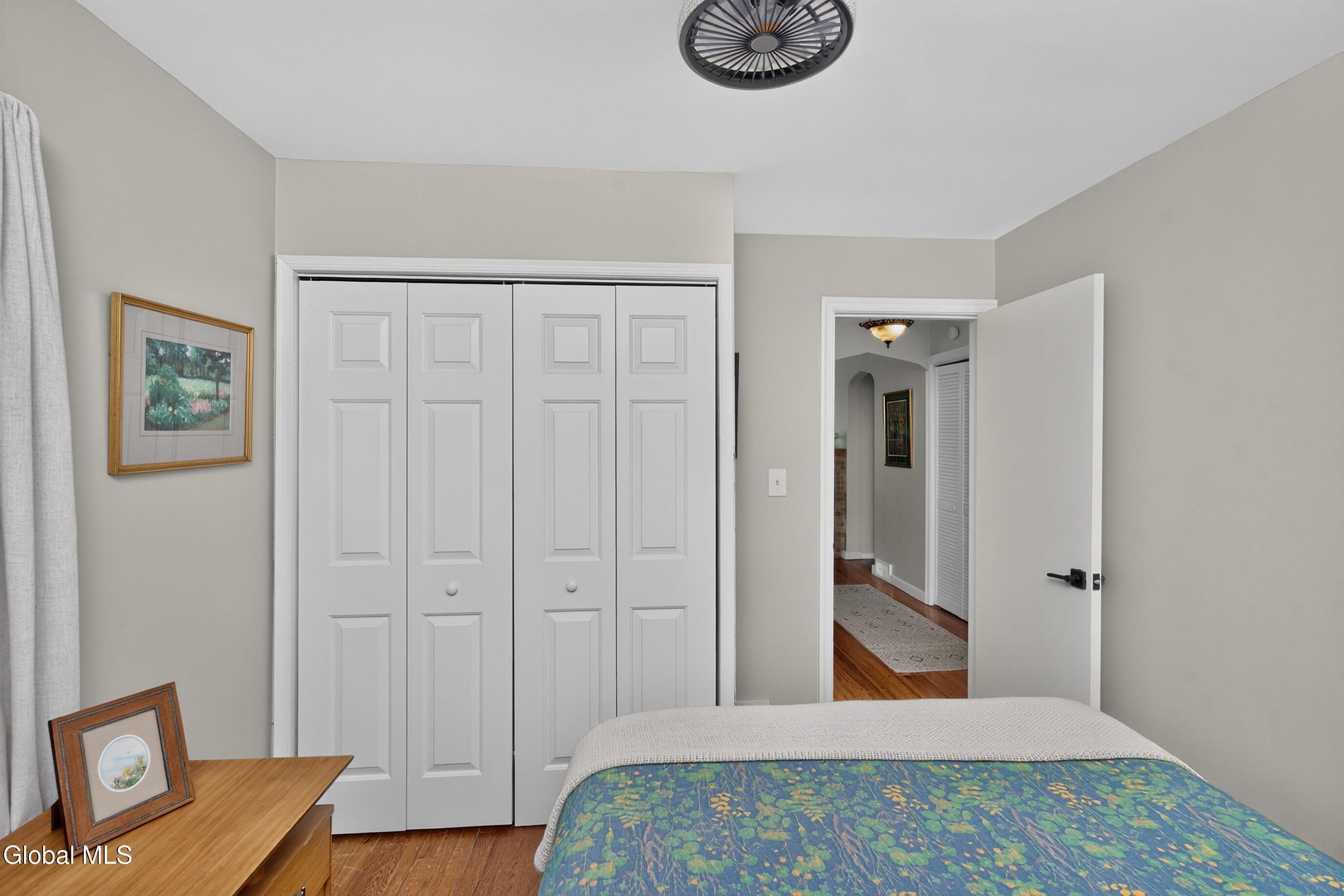 1009 Tollgate Lane Schenectady NY 12303