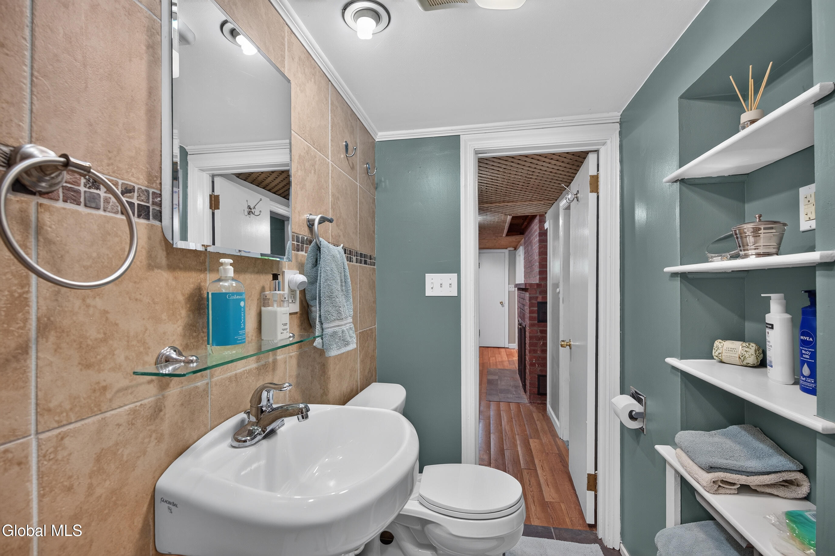 1009 Tollgate Lane Schenectady NY 12303