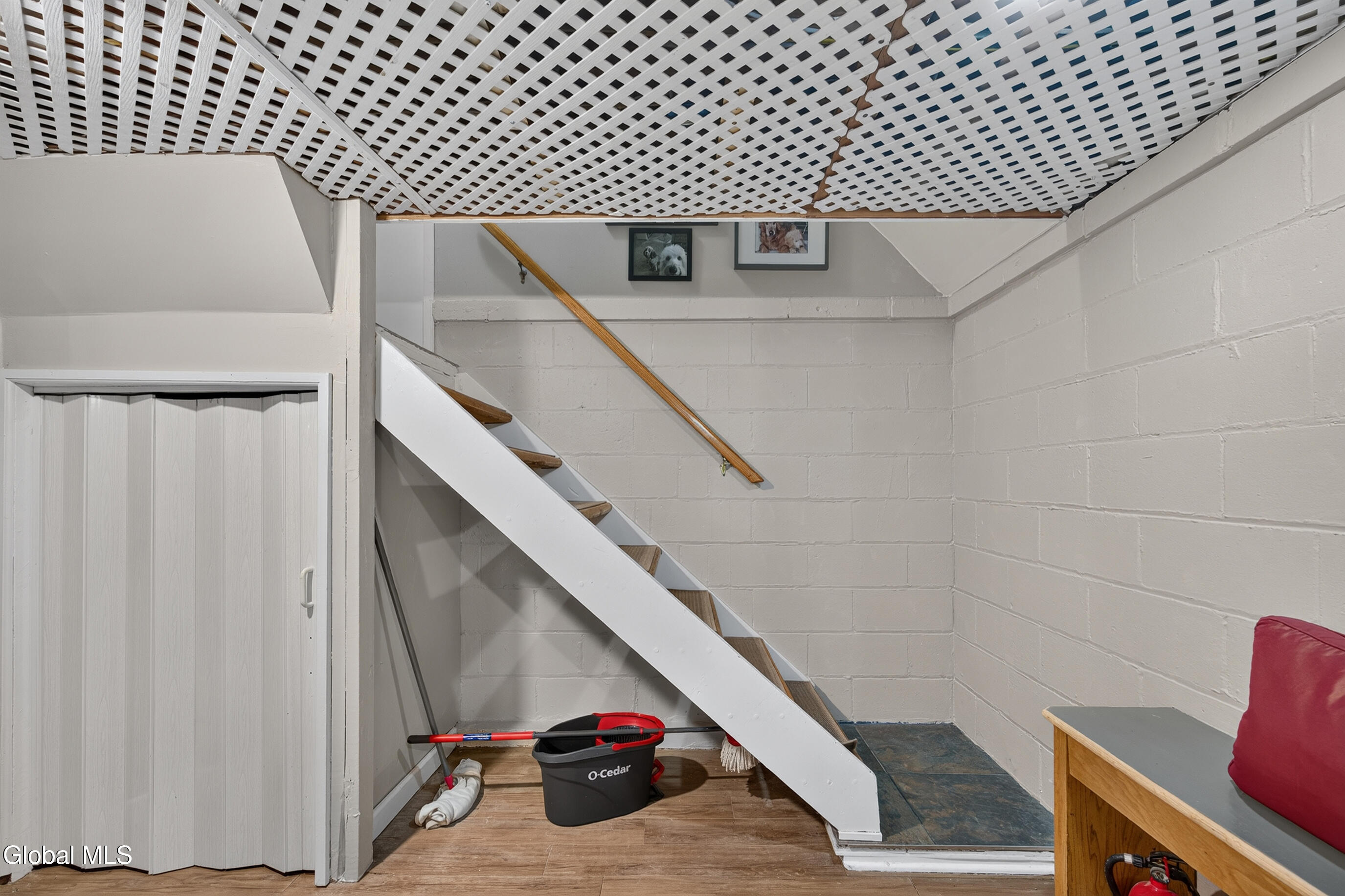 1009 Tollgate Lane Schenectady NY 12303