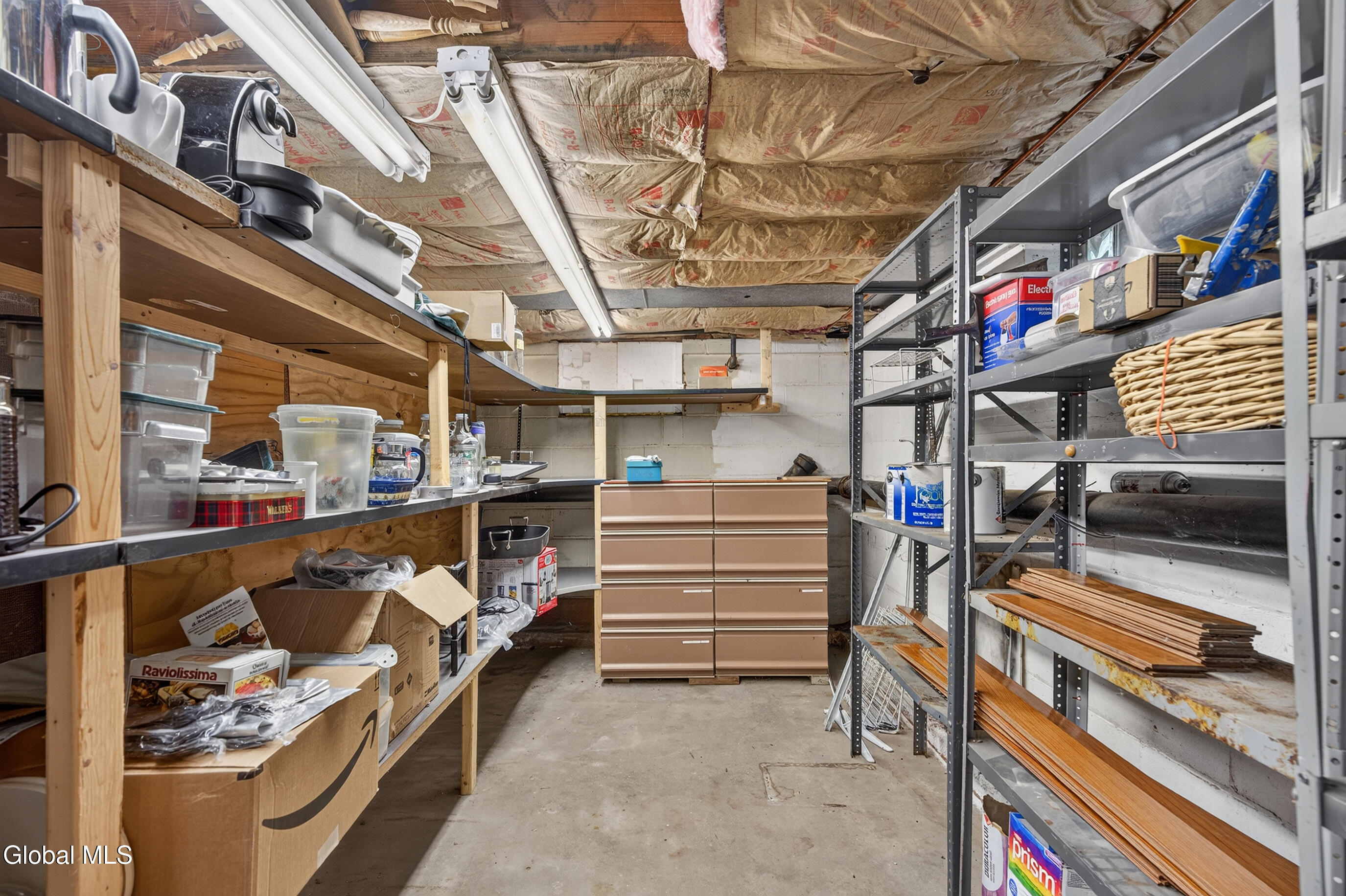 1009 Tollgate Lane Schenectady NY 12303