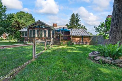 1009 Tollgate Lane Schenectady NY 12303