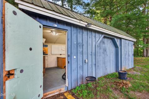 1009 Tollgate Lane Schenectady NY 12303