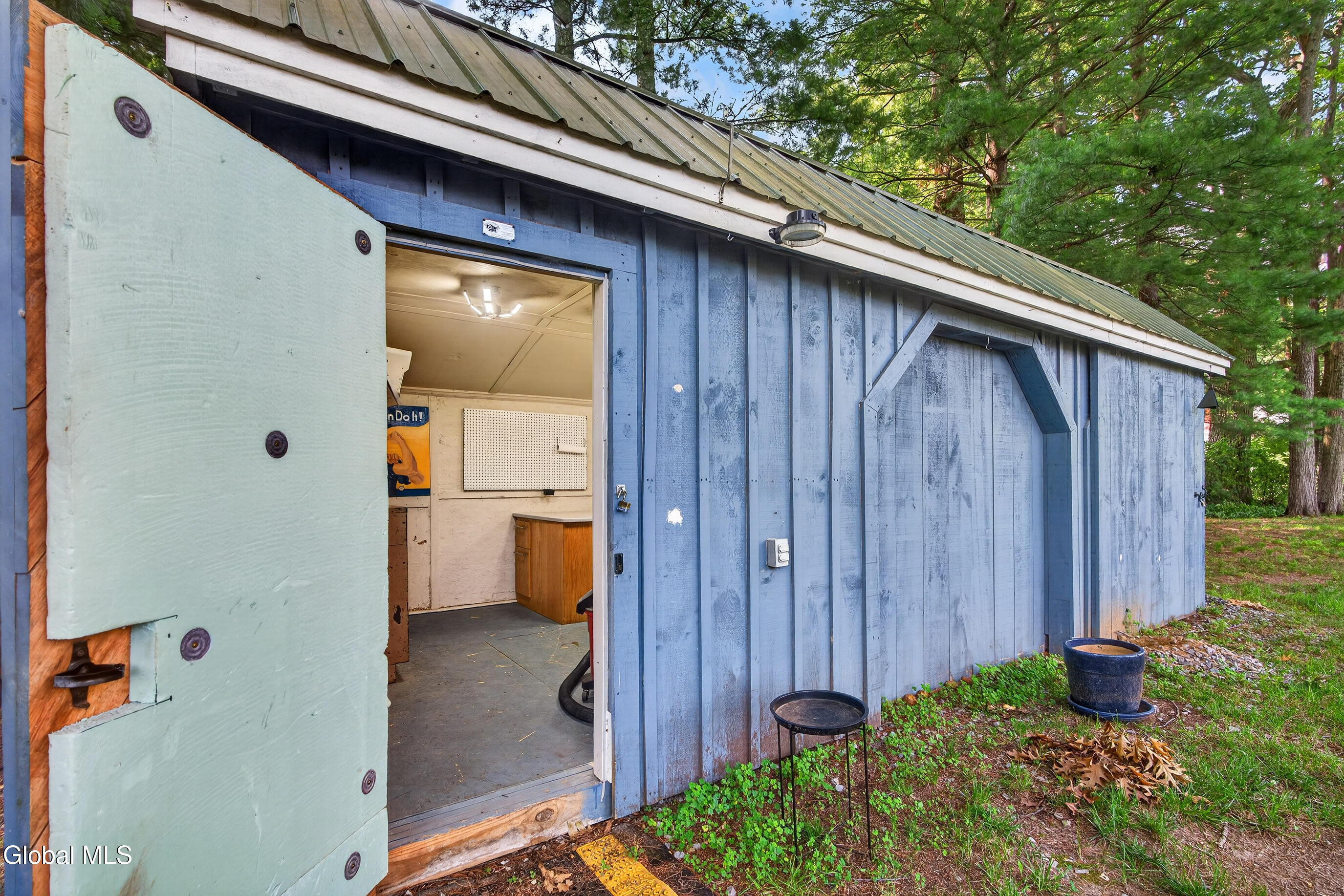 1009 Tollgate Lane Schenectady NY 12303