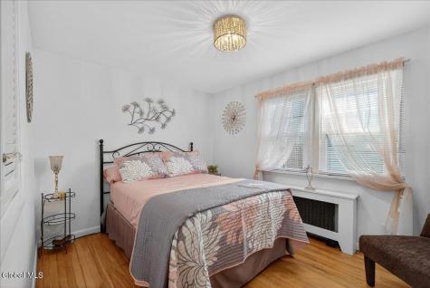 21 Pinehurst Road Albany NY 12205