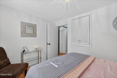 21 Pinehurst Road Albany NY 12205
