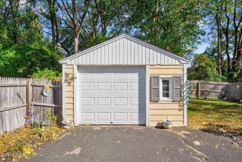 21 Pinehurst Road Albany NY 12205