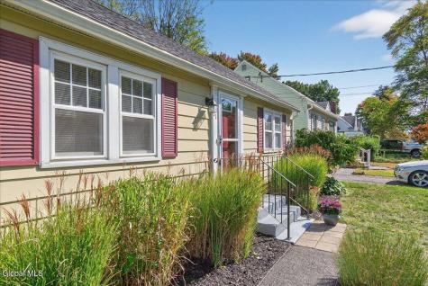 21 Pinehurst Road Albany NY 12205