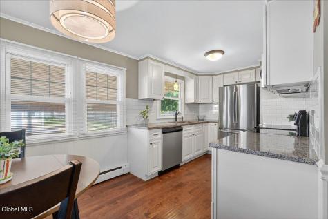 21 Pinehurst Road Albany NY 12205