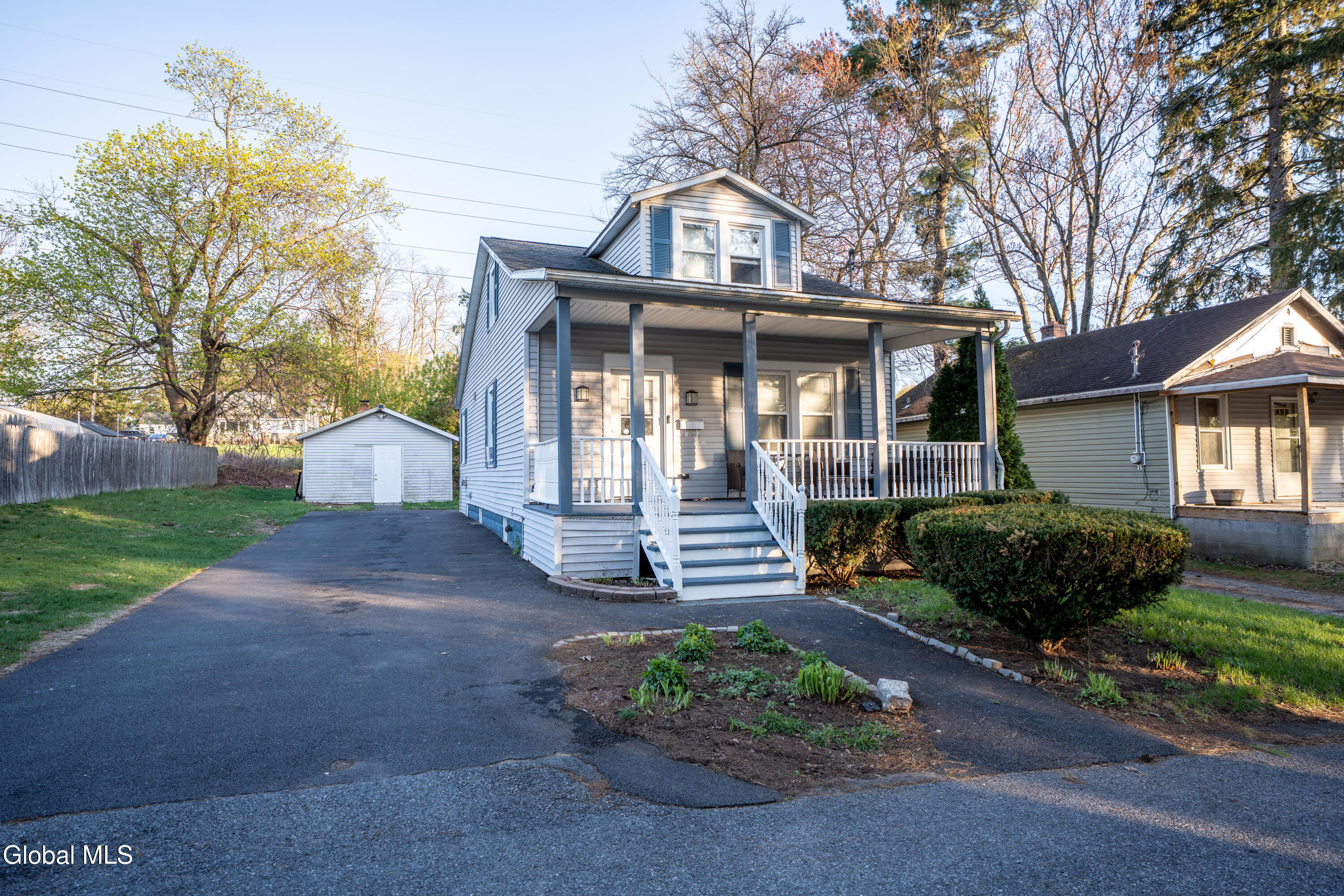 29 Undine Street Albany NY 12205