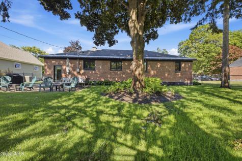 7 Macarthur Drive Saratoga Springs NY 12866