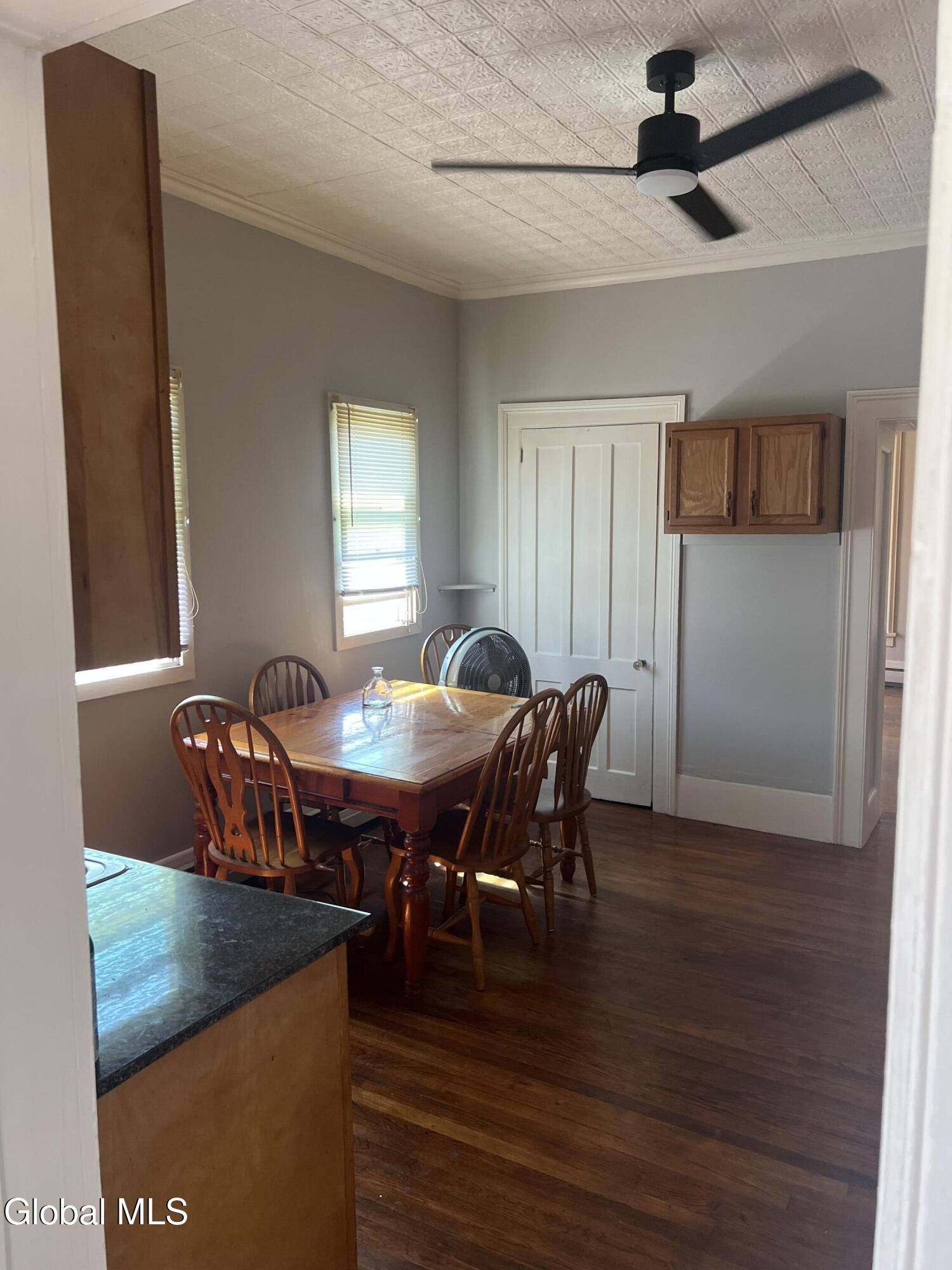 854 5th Avenue Troy NY 12182