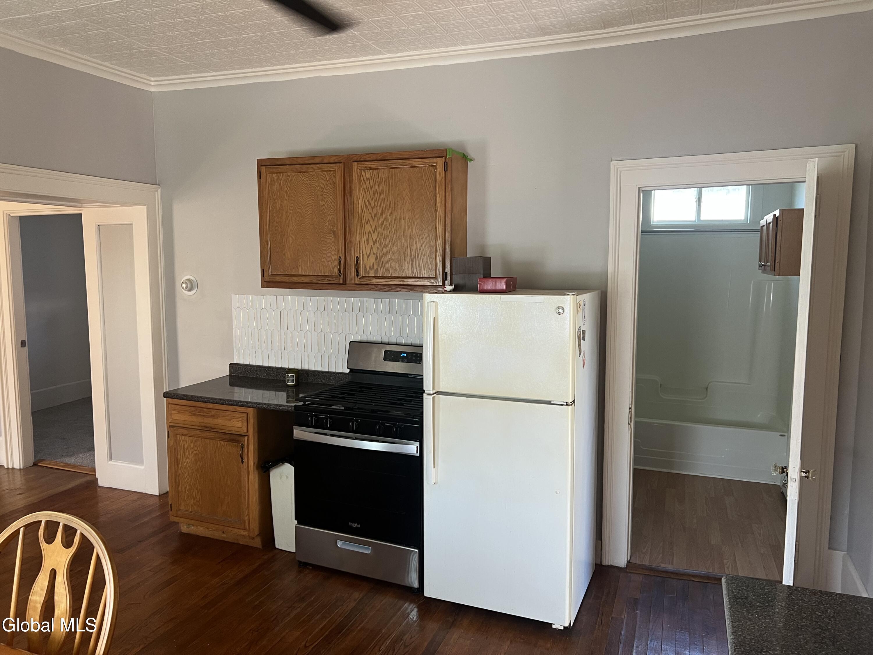 854 5th Avenue Troy NY 12182